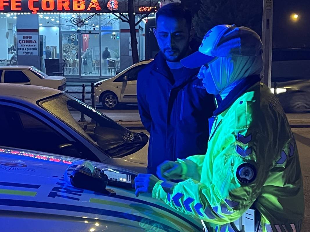 Konya'da daha önce alkolden ehliyetini kaptırmıştı!  Sürücü belgesi iptal edildi, 37 bin lira ceza aldı 6